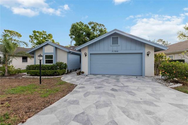 7795 PINE TRACE, Sarasota, FL 34243