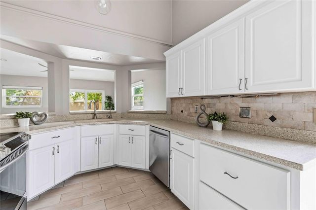 7795 PINE TRACE, Sarasota, FL 34243