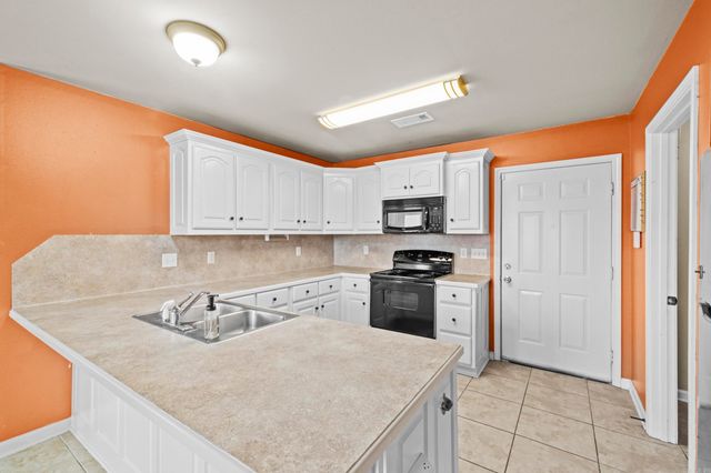 21 Chantileer, Ward, AR 72176