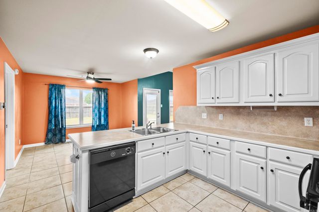 21 Chantileer, Ward, AR 72176