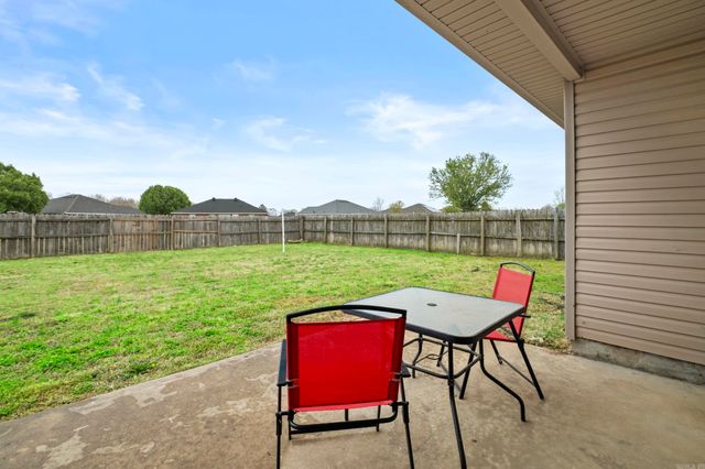 21 Chantileer, Ward, AR 72176