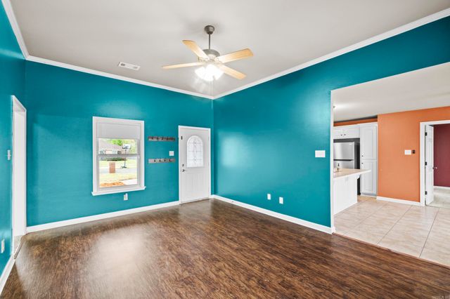 21 Chantileer, Ward, AR 72176