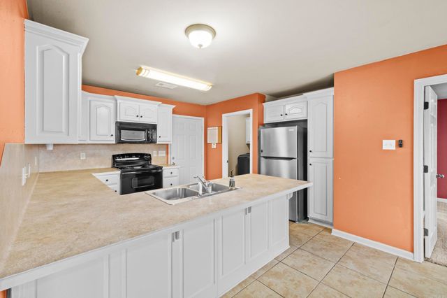 21 Chantileer, Ward, AR 72176