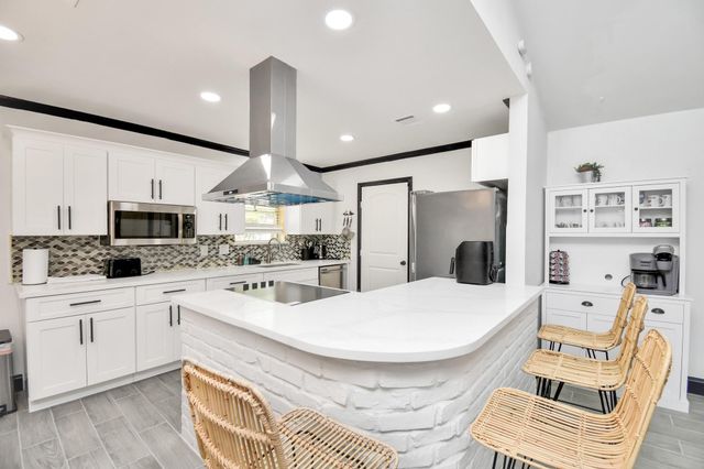 8006 Shiner Lane, Houston, TX 77072