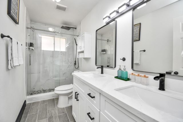 8006 Shiner Lane, Houston, TX 77072