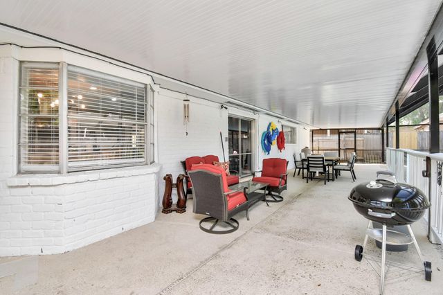 8006 Shiner Lane, Houston, TX 77072