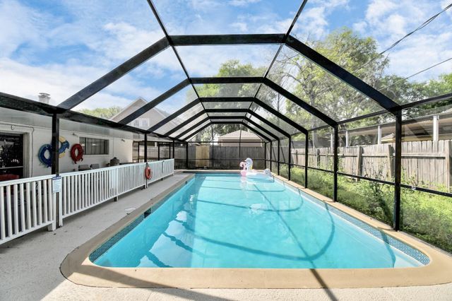 8006 Shiner Lane, Houston, TX 77072