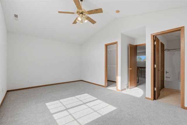 2630 6th Street, Marion, IA 52302