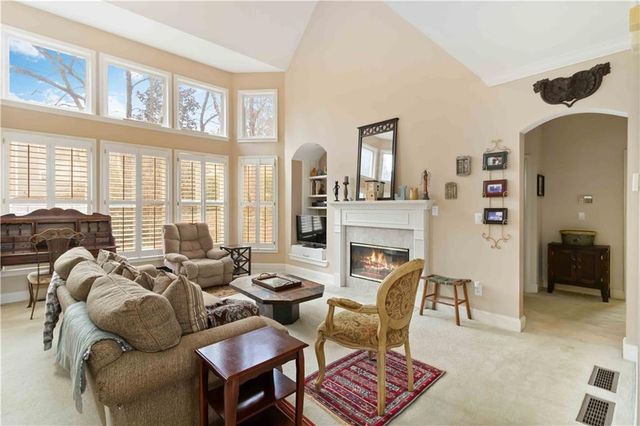 3976 Woodruff Park Way, Buford, GA 30519