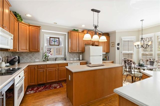 3976 Woodruff Park Way, Buford, GA 30519