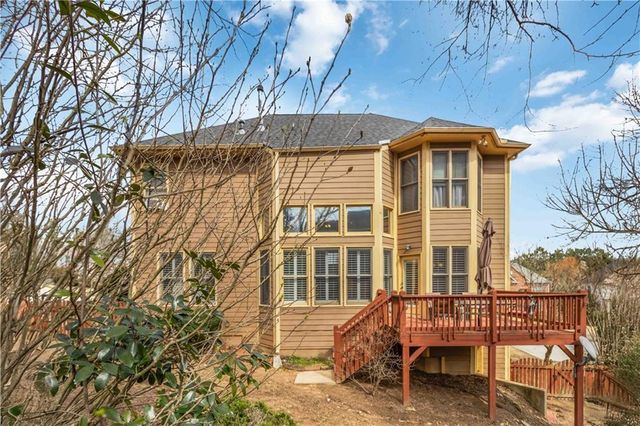 3976 Woodruff Park Way, Buford, GA 30519