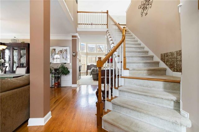 3976 Woodruff Park Way, Buford, GA 30519