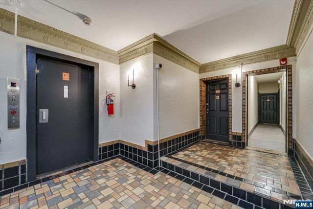 107 Kensington Avenue 204a, Jersey City, NJ 07304