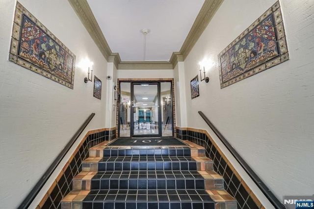 107 Kensington Avenue 204a, Jersey City, NJ 07304