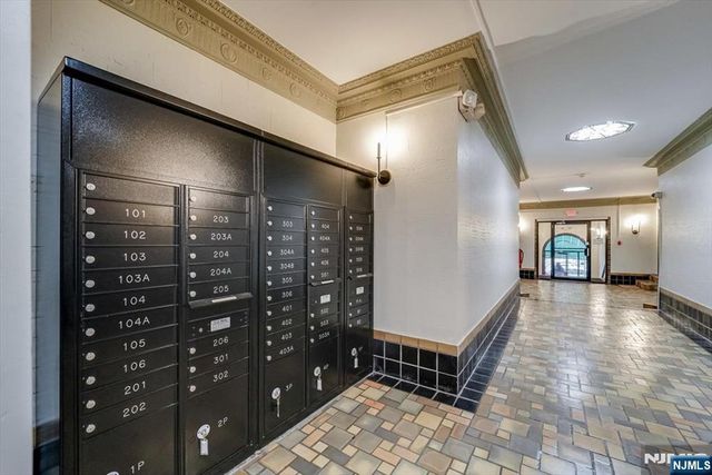 107 Kensington Avenue 204a, Jersey City, NJ 07304