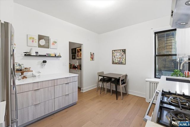 107 Kensington Avenue 204a, Jersey City, NJ 07304