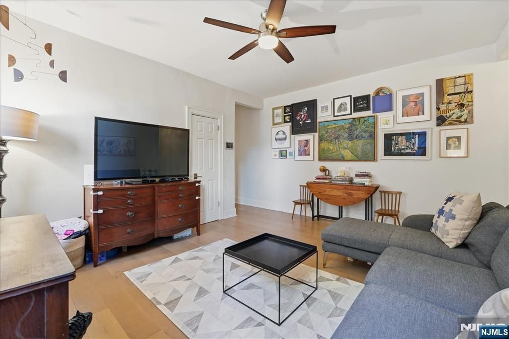 107 Kensington Avenue 204a, Jersey City, NJ 07304