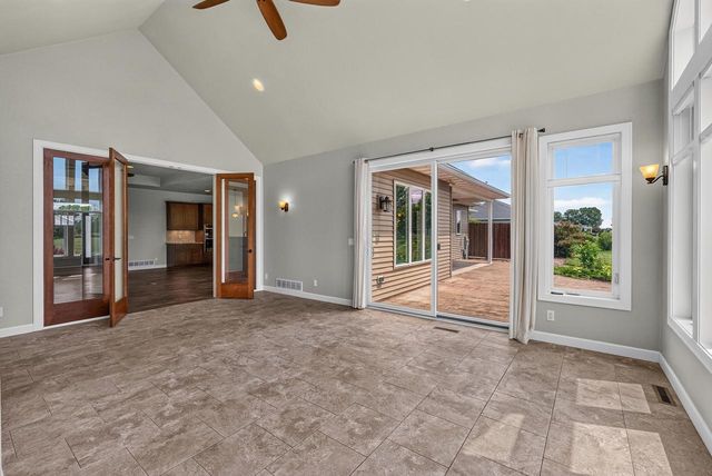 5209 Notre Dame DRIVE, Omro, WI 54963