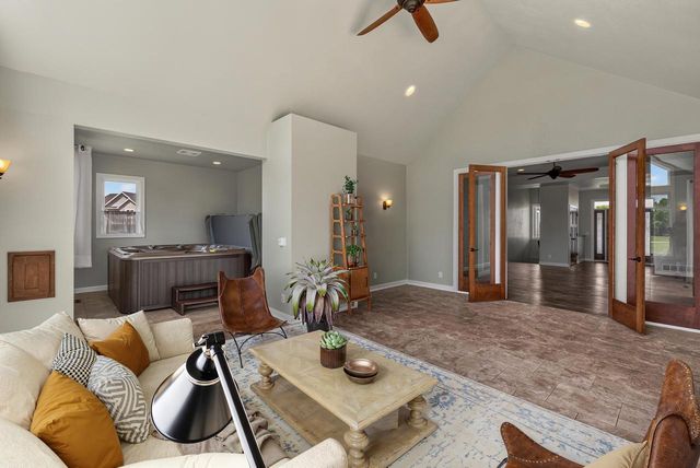 5209 Notre Dame DRIVE, Omro, WI 54963