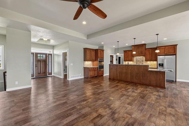 5209 Notre Dame DRIVE, Omro, WI 54963