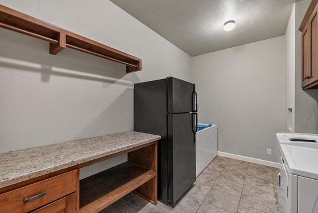 5209 Notre Dame DRIVE, Omro, WI 54963