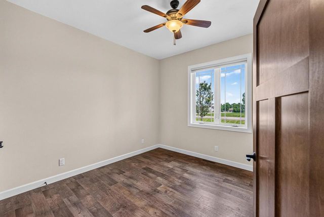 5209 Notre Dame DRIVE, Omro, WI 54963