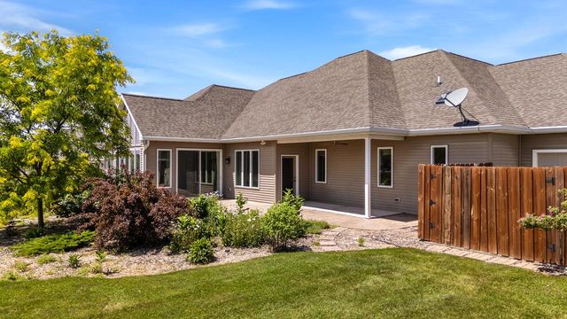 5209 Notre Dame DRIVE, Omro, WI 54963