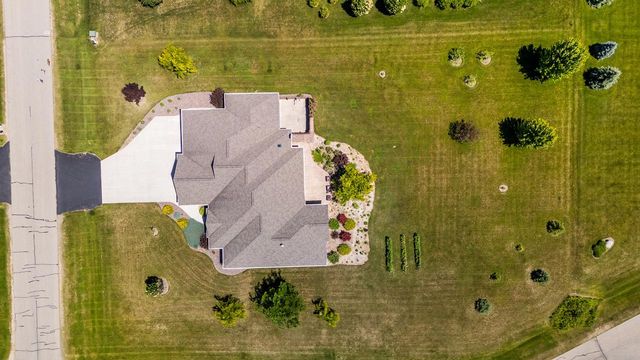 5209 Notre Dame DRIVE, Omro, WI 54963