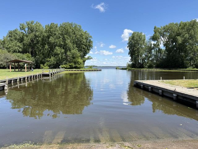 5209 Notre Dame DRIVE, Omro, WI 54963