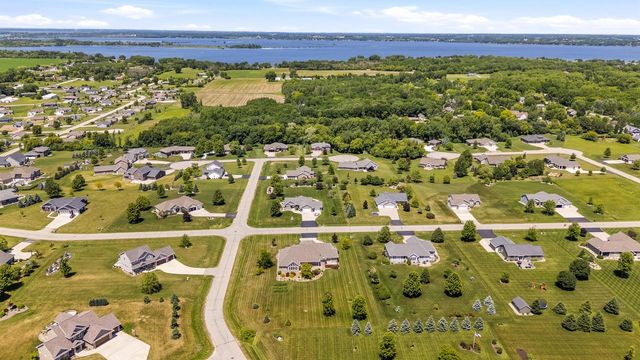 5209 Notre Dame DRIVE, Omro, WI 54963