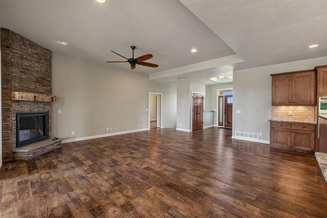 5209 Notre Dame DRIVE, Omro, WI 54963