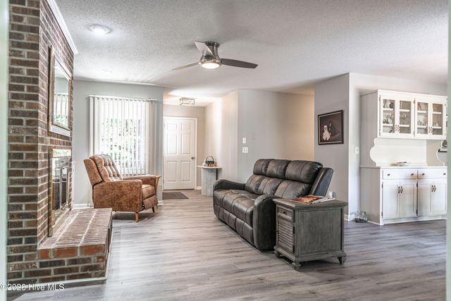 101 Swan Run Court, West End, NC 27376