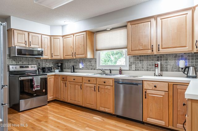 101 Swan Run Court, West End, NC 27376