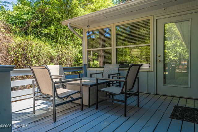 101 Swan Run Court, West End, NC 27376