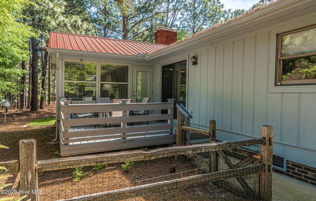 101 Swan Run Court, West End, NC 27376