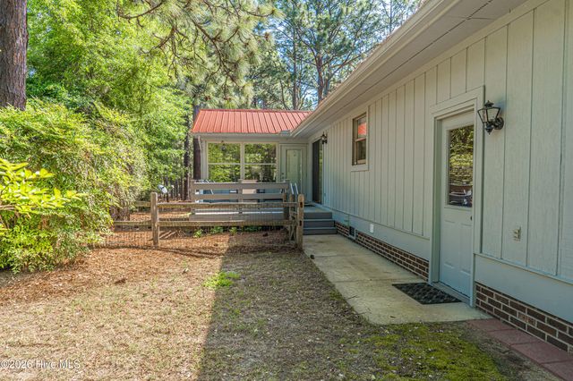 101 Swan Run Court, West End, NC 27376