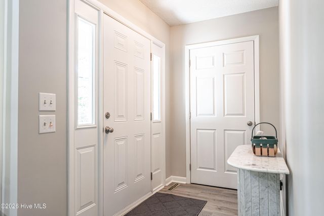 101 Swan Run Court, West End, NC 27376