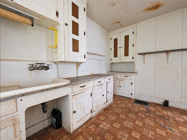 419 S Clairmont Avenue, Springfield, OH 45505