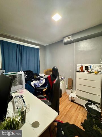 1534 S CORLIES ST, Philadelphia, PA 19146