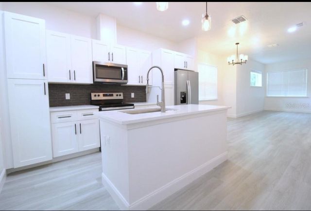 1320 NOBLE PLACE, Orlando, FL 32801