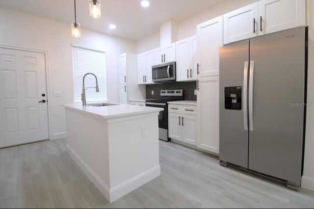 1320 NOBLE PLACE, Orlando, FL 32801