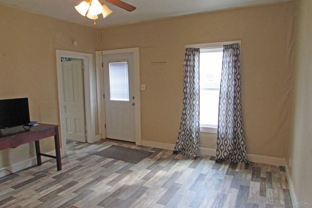 307 N Line Street, Chesaning, MI 48616