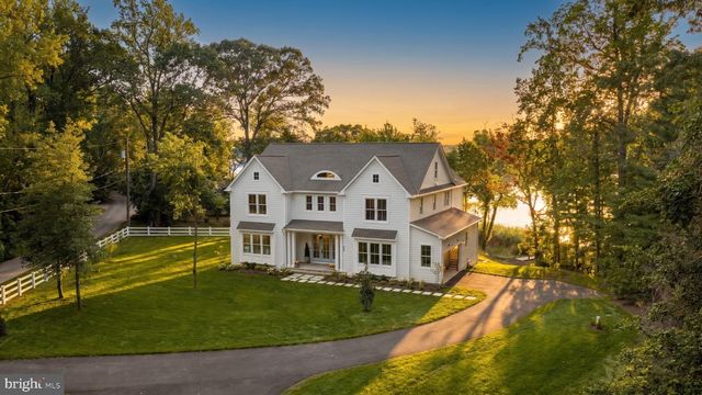 12900 CIRCLE DR, Rockville, MD 20850
