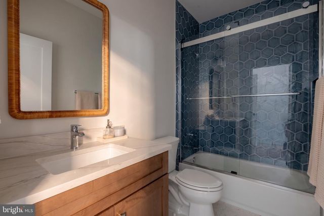 12900 CIRCLE DR, Rockville, MD 20850