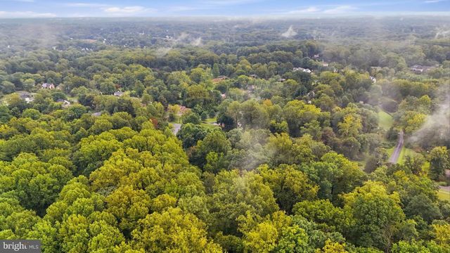12900 CIRCLE DR, Rockville, MD 20850