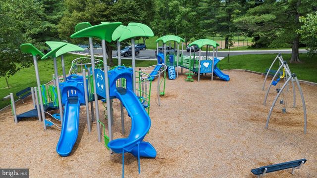 12900 CIRCLE DR, Rockville, MD 20850