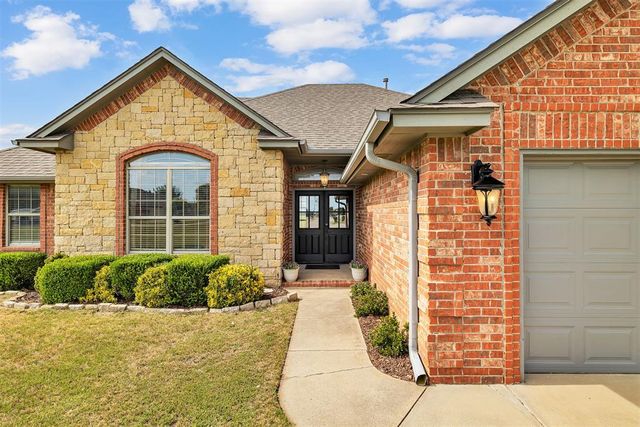 1411 Tiffany Court, Newcastle, OK 73065