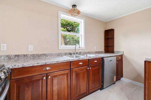 6820 Shady Grove Rd., Conway, SC 29527