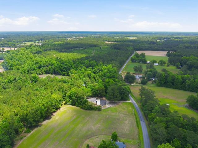 6820 Shady Grove Rd., Conway, SC 29527