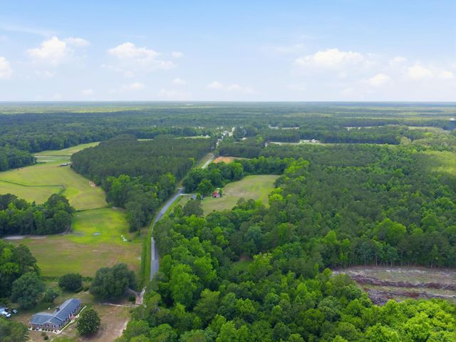 6820 Shady Grove Rd., Conway, SC 29527
